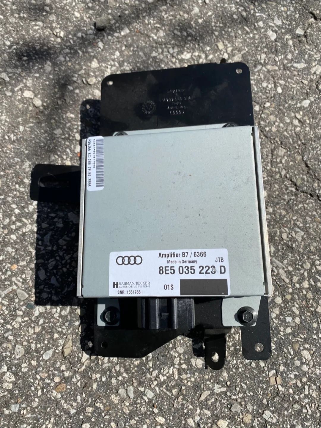 AUDI A4/ B7 AMPLIFIER thumbnail
