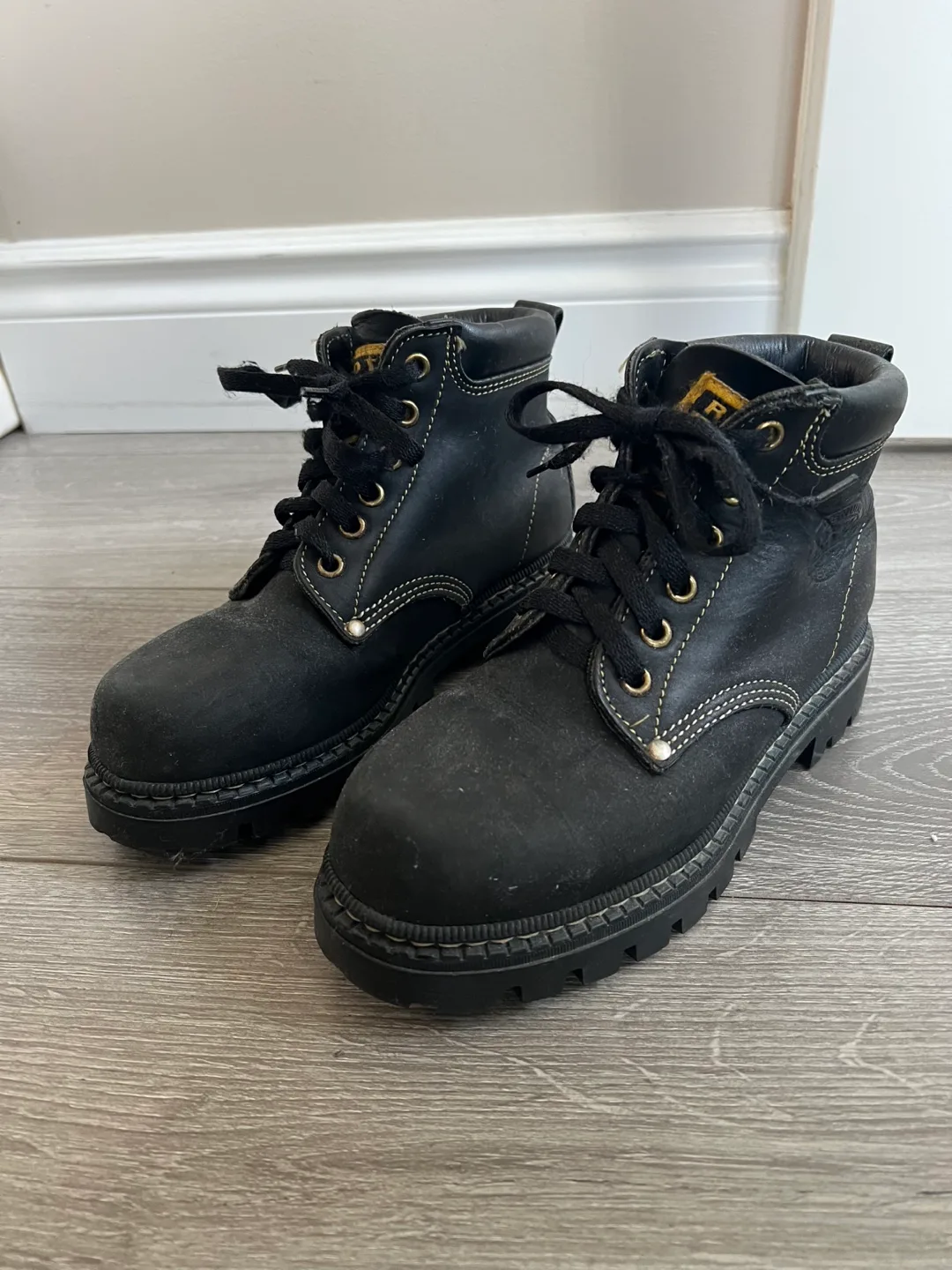 Roots Tuff Vintage Boots thumbnail