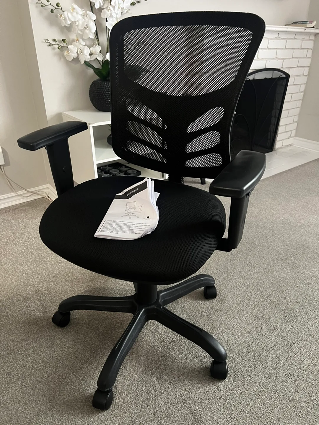 NEW Assembled Adjustable Mid-Back Mesh Desk Chair thumbnail