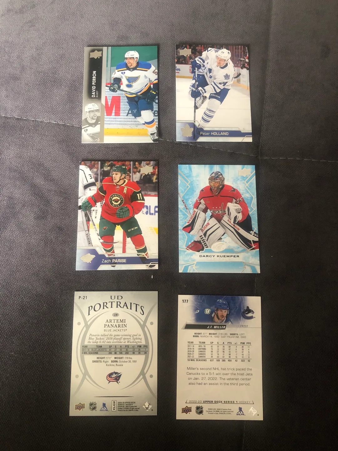 14 Hockey Cards - Upper Deck Series 1 & Portraits image indicator(2)