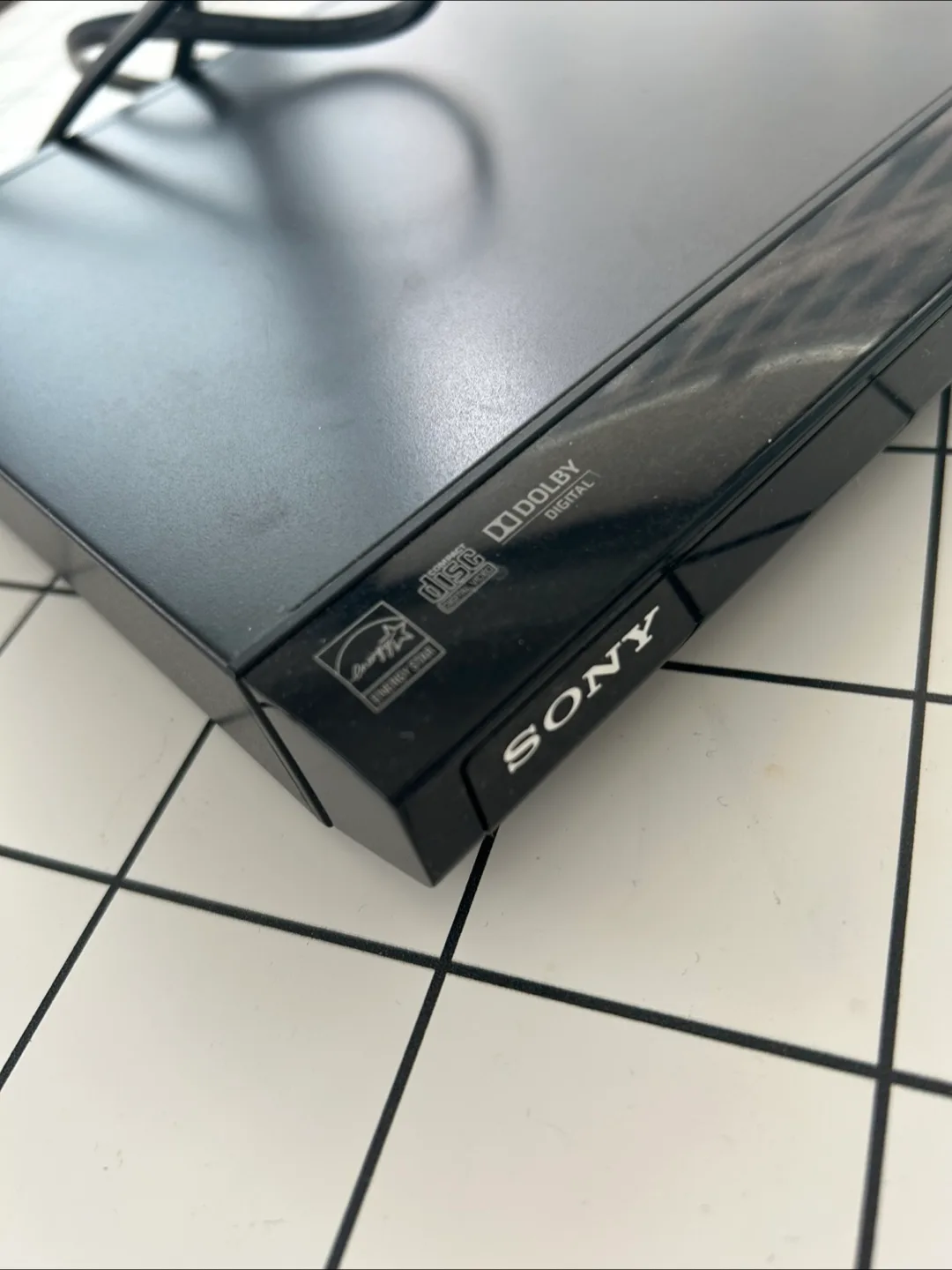 Sony DVP-SR510H CD/DVD Player thumbnail