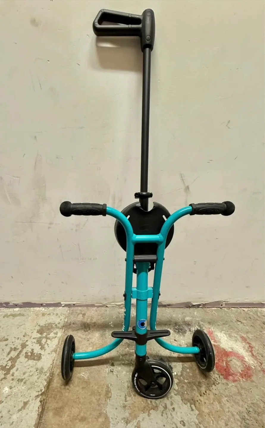 Micro-Mobility 3-Wheel Scooter thumbnail