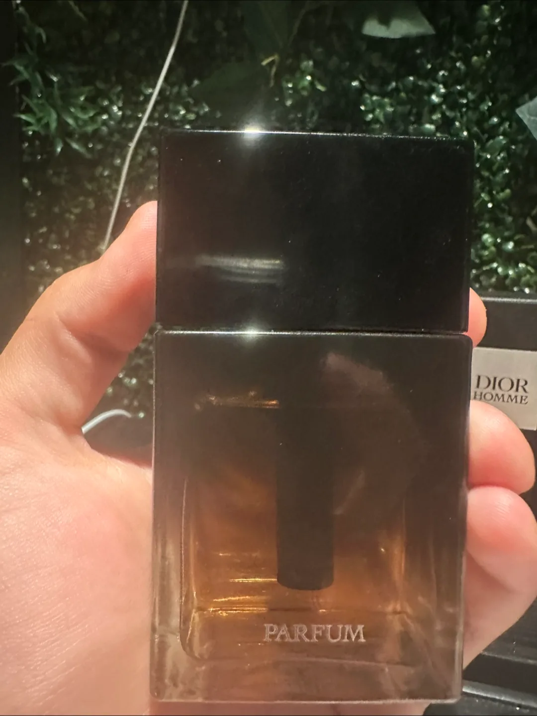 Dior Homme Parfum image indicator(6)