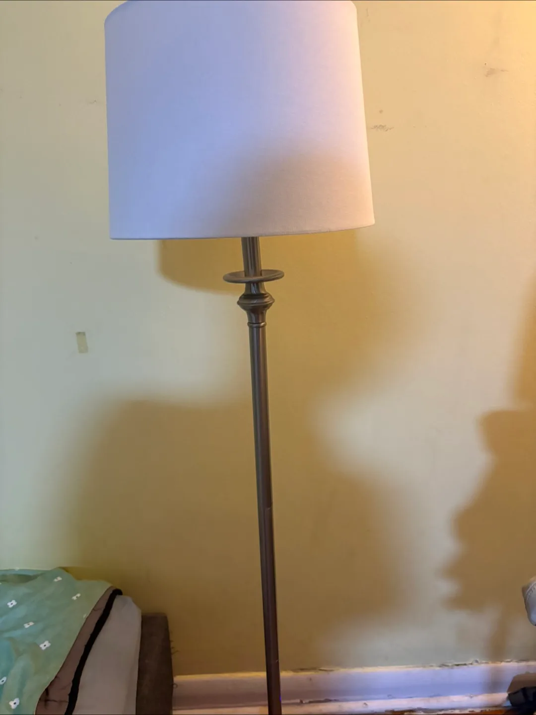 Floor Lamp thumbnail