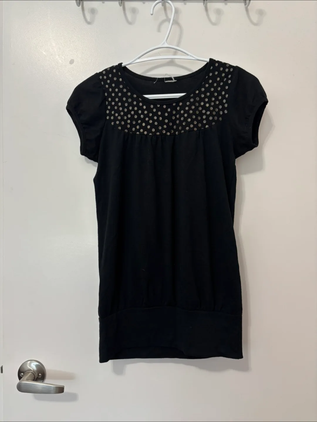 Girl’s Black Cap Sleeve Top thumbnail