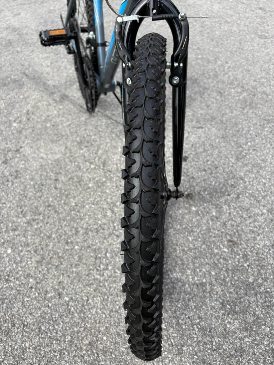 ✅ Huffy Granite Mountain Bike – Serviced + New Tires – 26” image indicator(3)