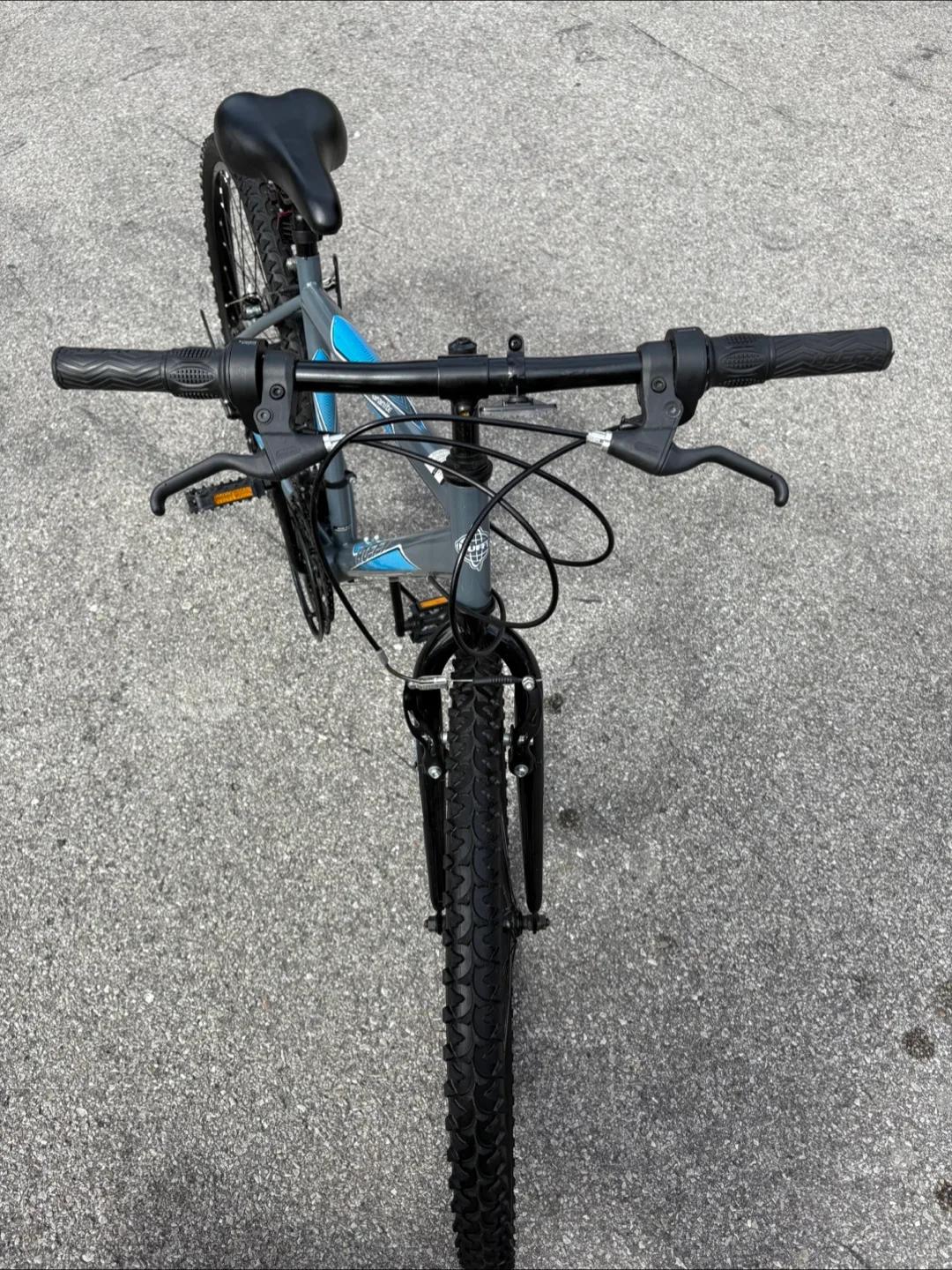 ✅ Huffy Granite Mountain Bike – Serviced + New Tires – 26” image indicator(4)