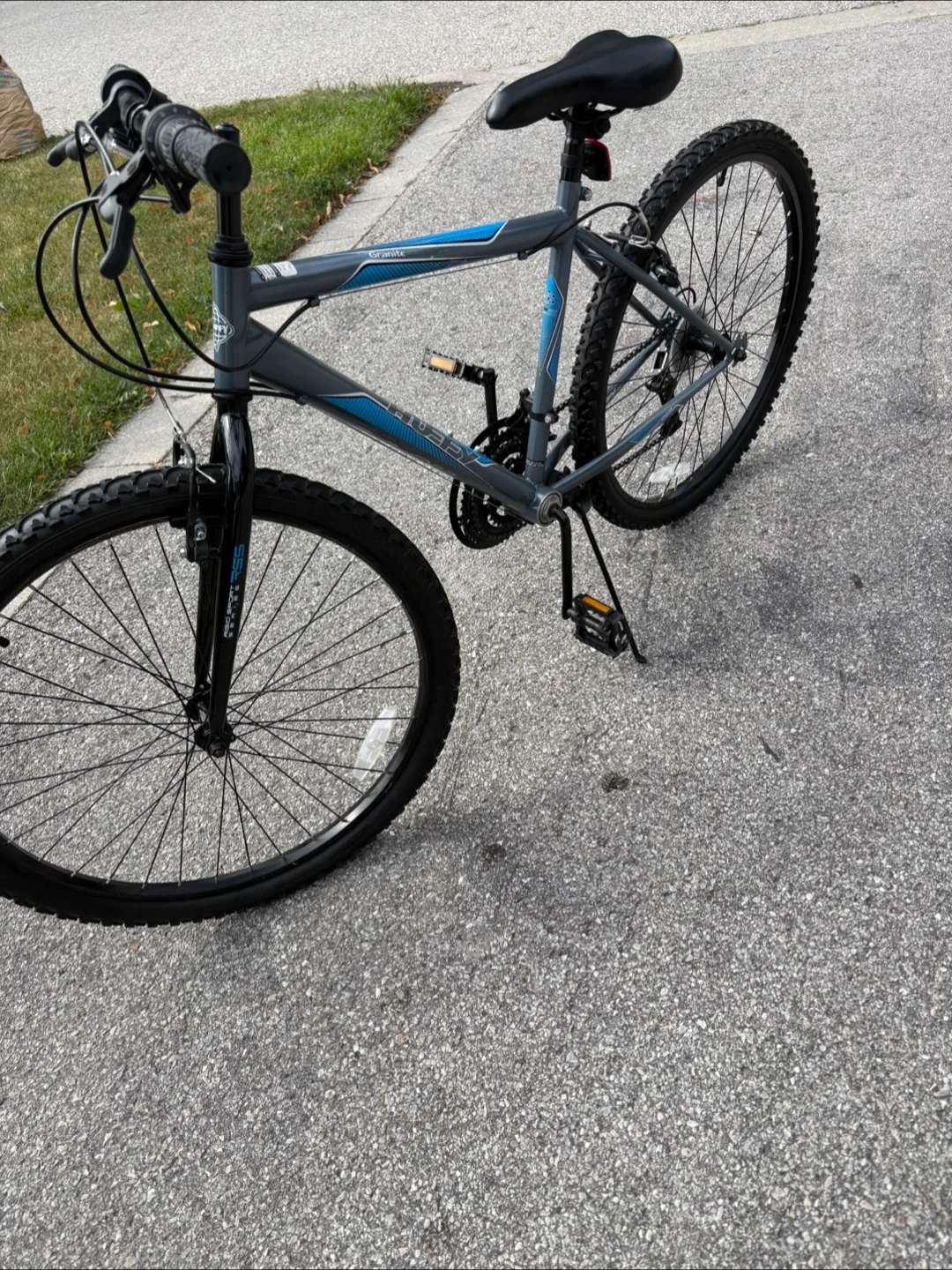 ✅ Huffy Granite Mountain Bike – Serviced + New Tires – 26” image indicator(2)