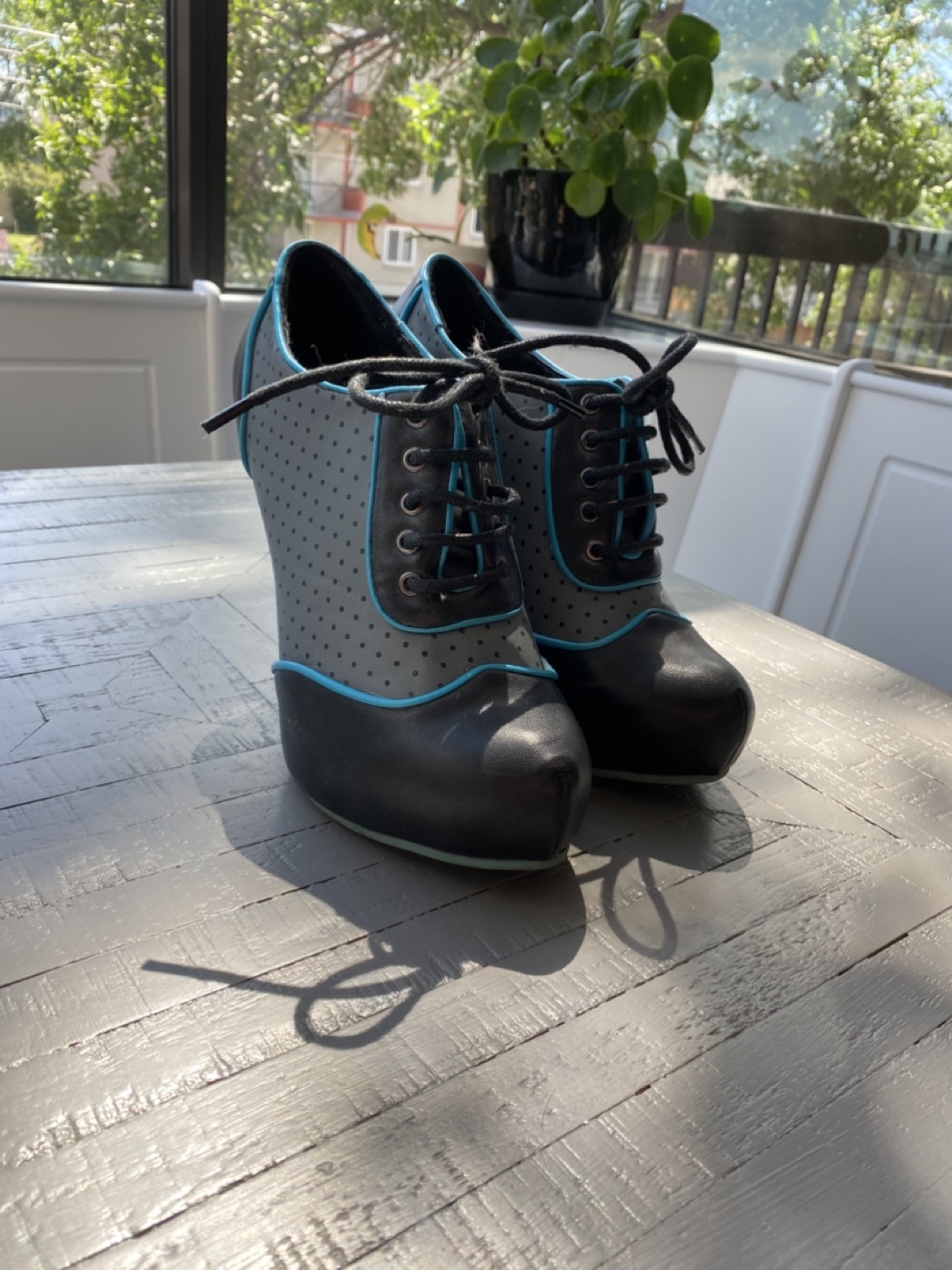 TUK Black and Blue Heels, Size 8