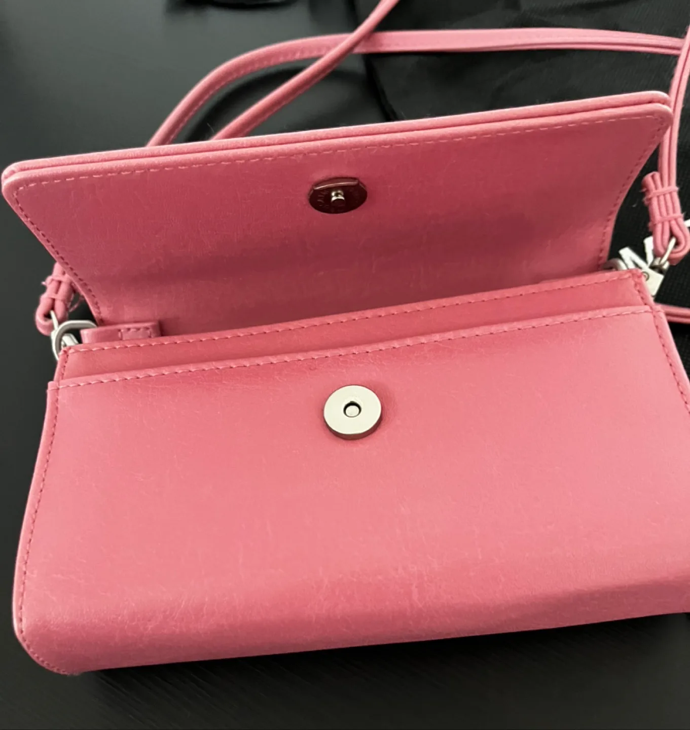 Matt & Nat Crossbody Bag image indicator(3)