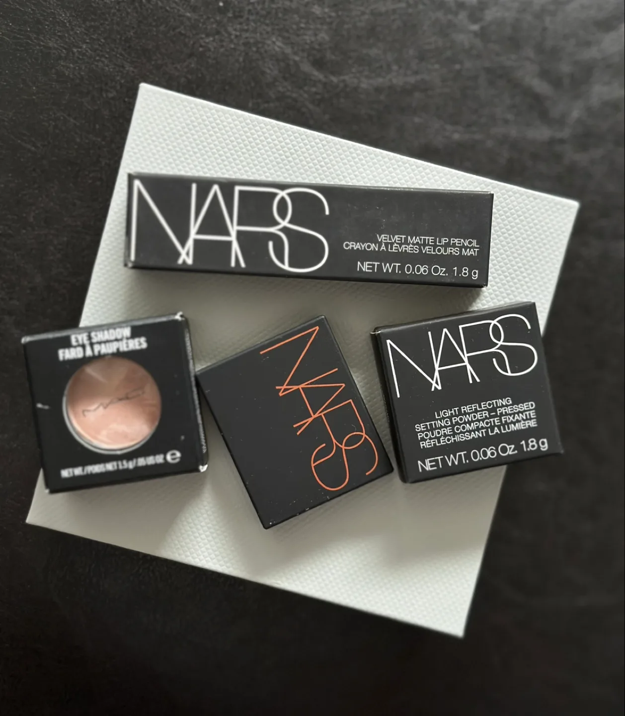 NARS and MAC makeup bundle image indicator(2)