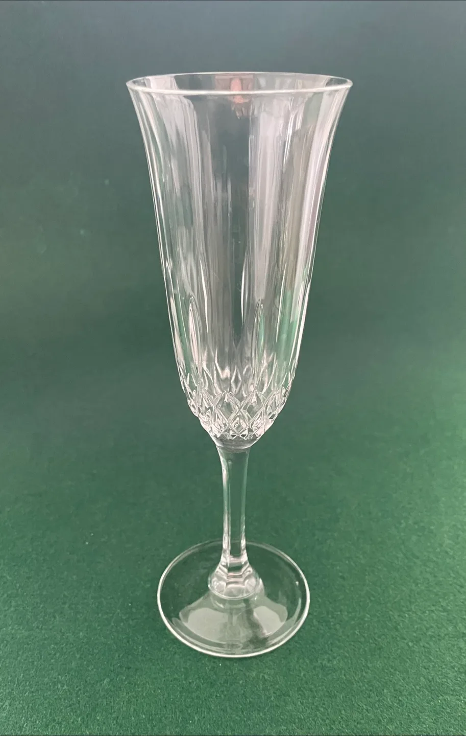 Set of 4 champagne Glasses image indicator(3)