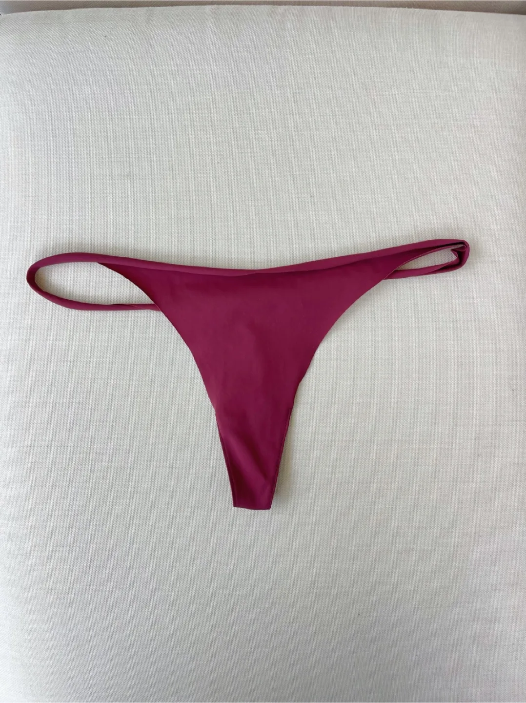 Brand New Out From Under Burgundy Thong - Size Small thumbnail