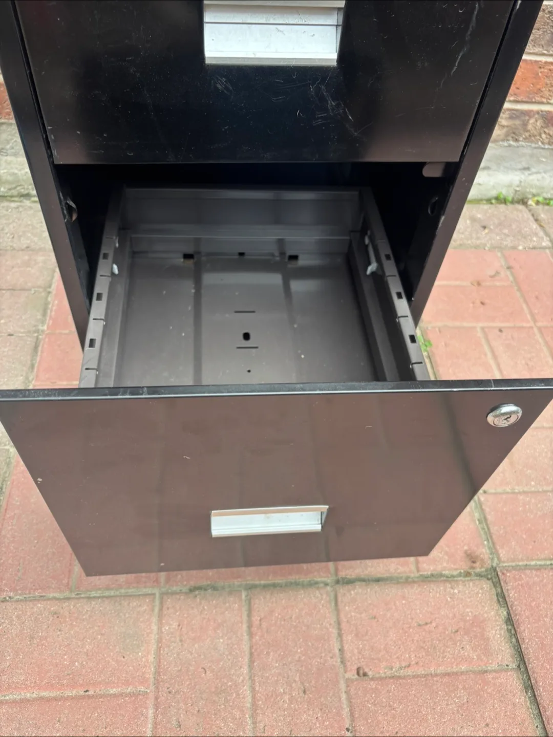 Black Metal Filing Cabinet - 2 Drawers image indicator(5)