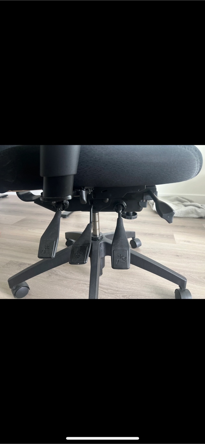 Black Ergonomic Office Chair - photo 4