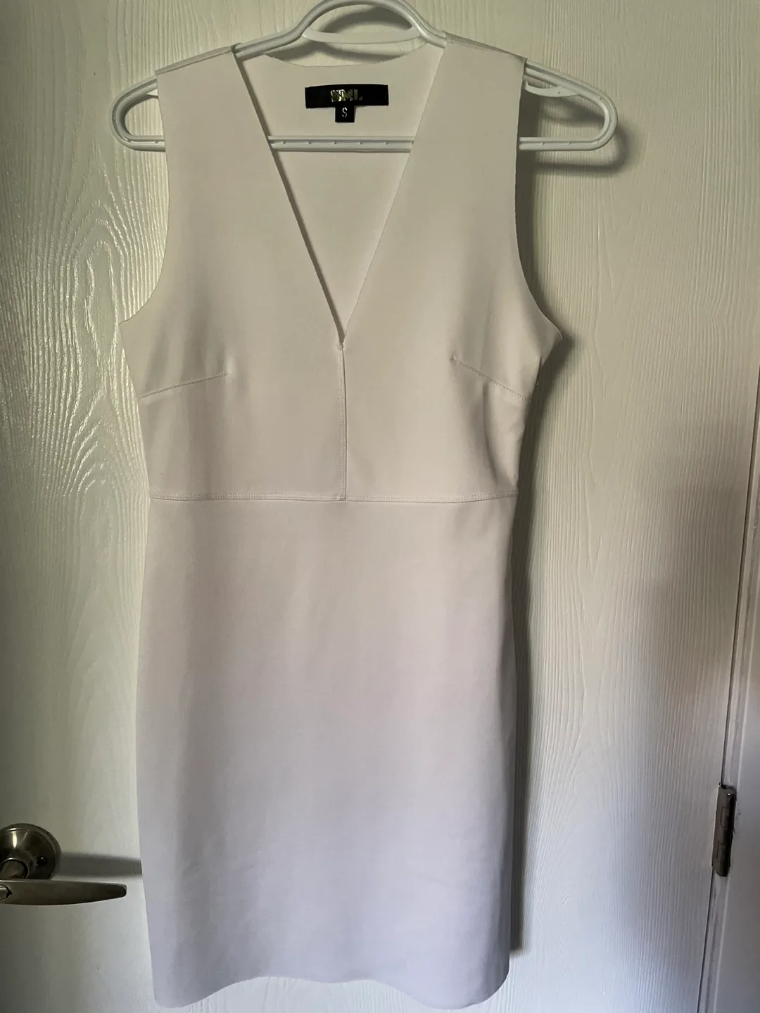 SML White Sleeveless Dress - Size Small thumbnail