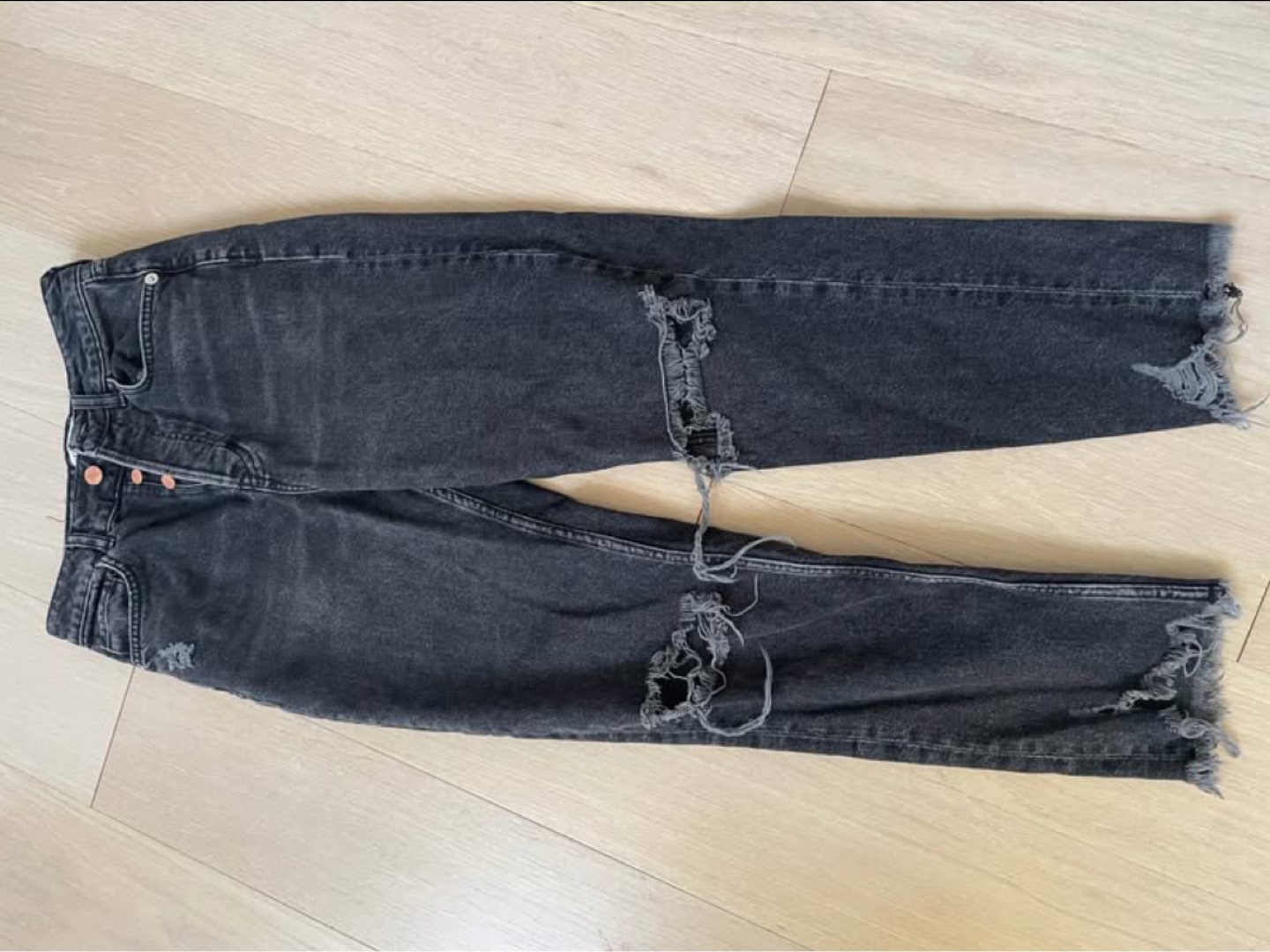 Zara Black Distressed Jeans