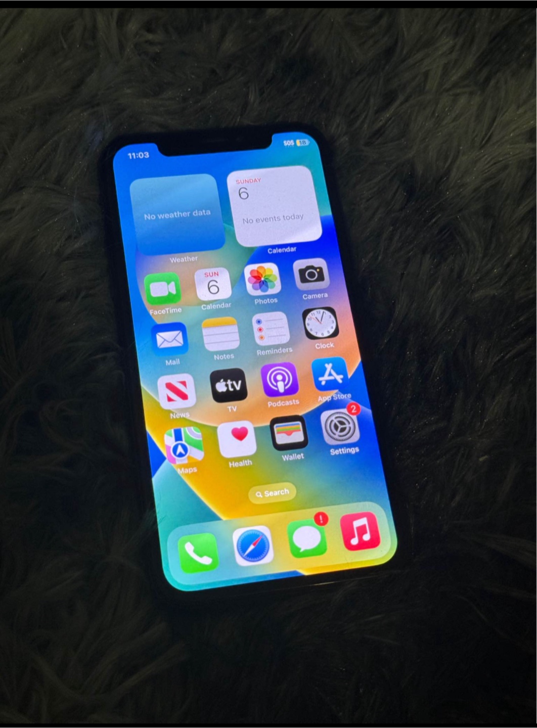 Like New Apple iPhone X - Black 64GB