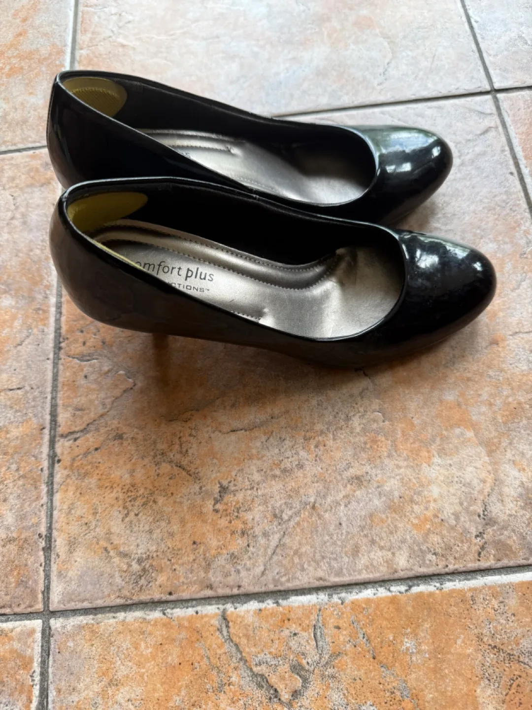 Comfort plus by Predictions Black Heels - Size 7 🇨🇦🍁 image indicator(2)
