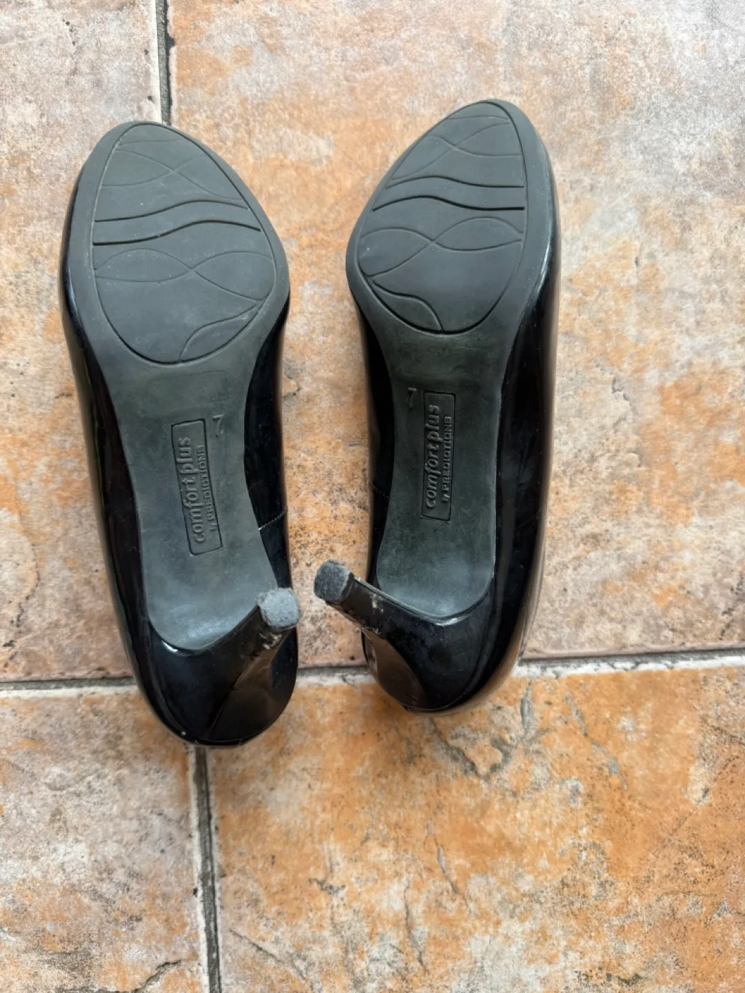 Comfort plus by Predictions Black Heels - Size 7 🇨🇦🍁 image indicator(5)