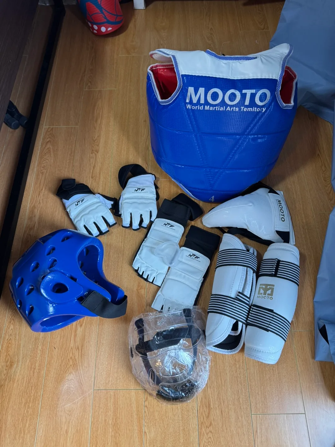 Mooto Taekwondo Gear Set (Blue/White) thumbnail