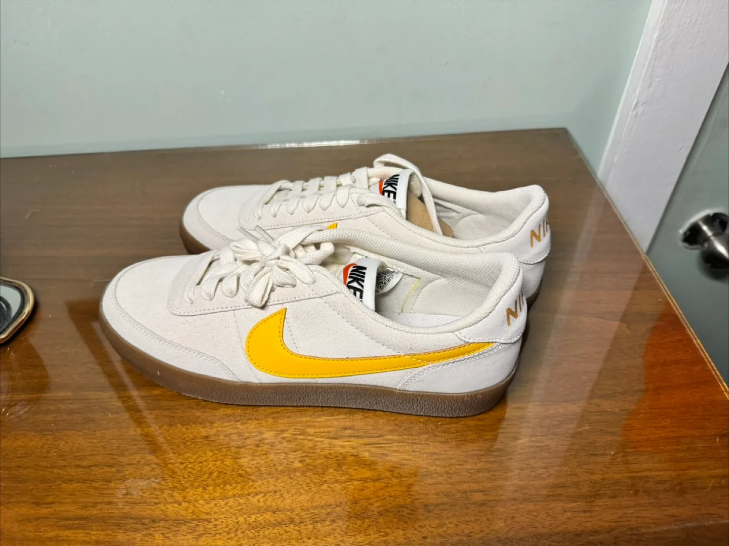 Nike Killshot Shoes Size 9 - yellow thumbnail