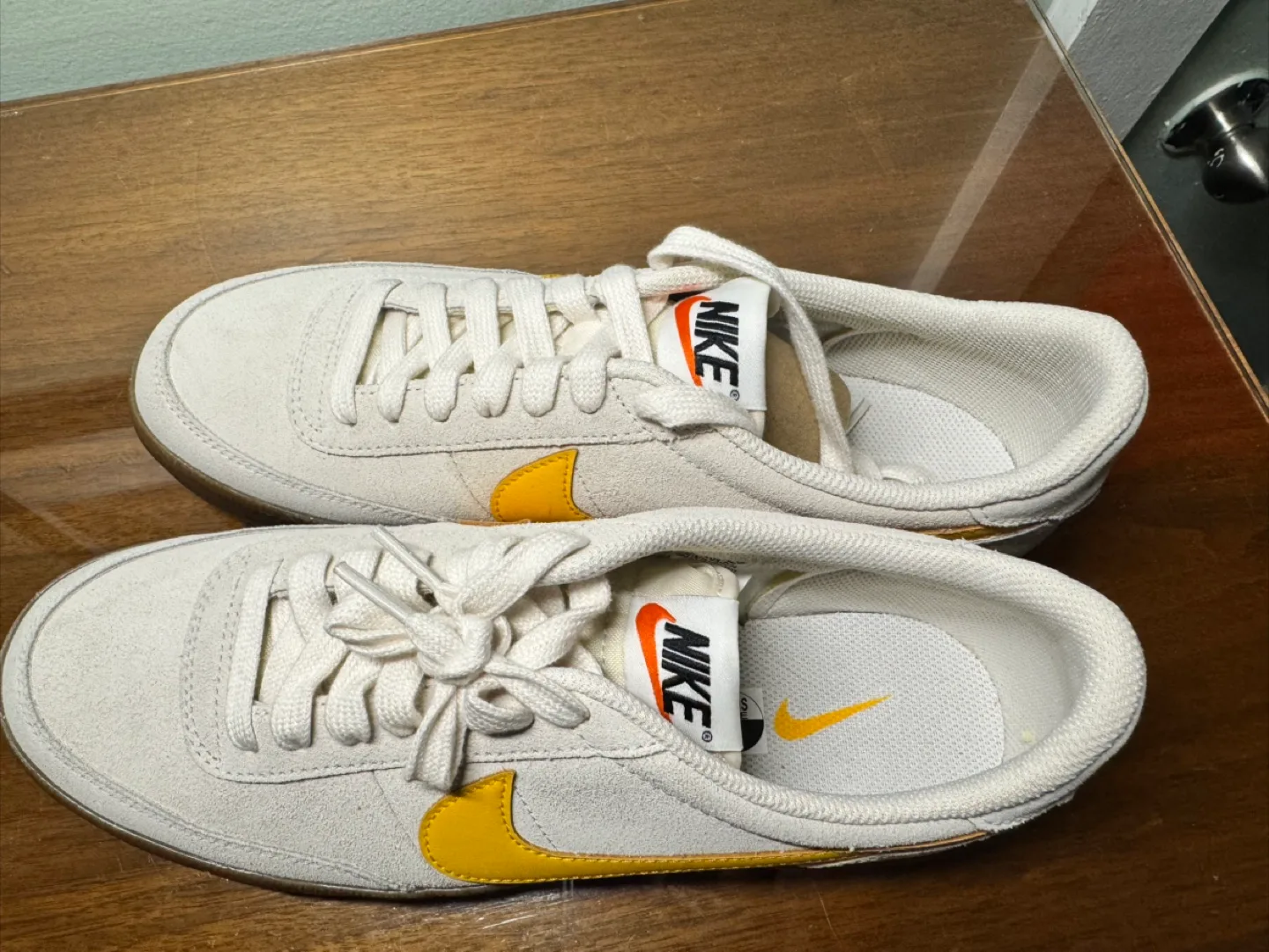 Nike Killshot Shoes Size 9 - yellow image indicator(2)