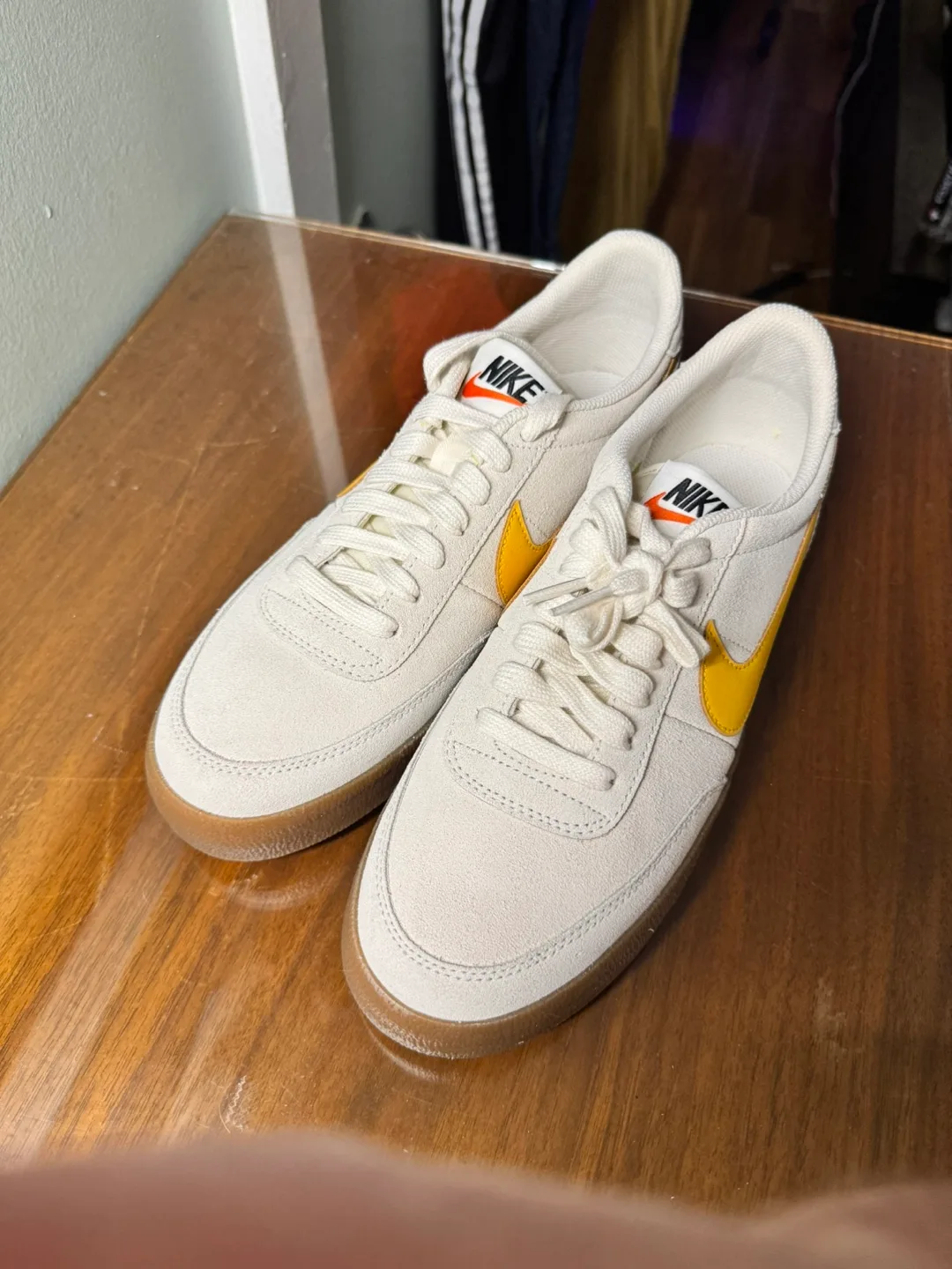Nike Killshot Shoes Size 9 - yellow image indicator(4)