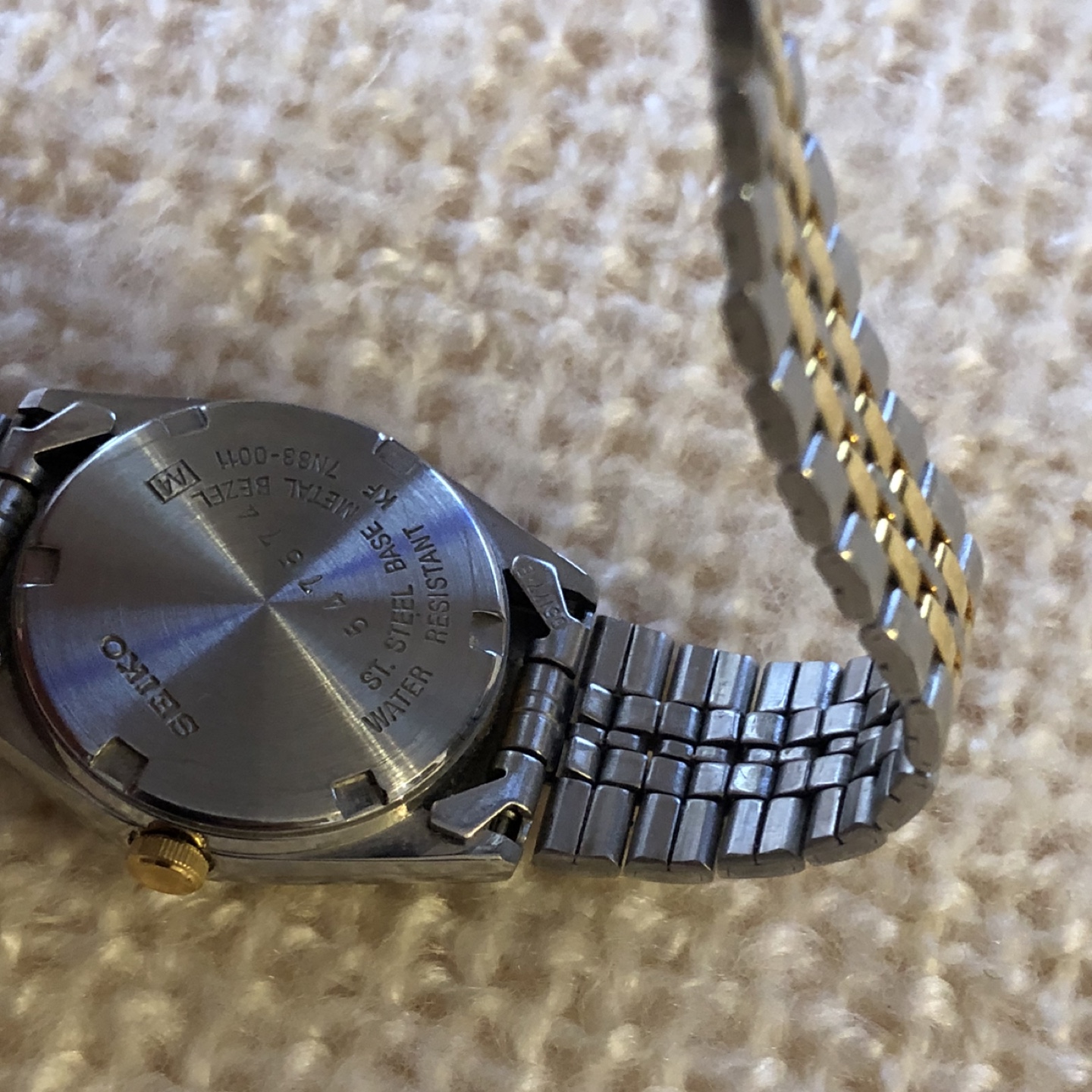 Vintage Seiko Quartz Two-Tone Ladies Watch - photo 3