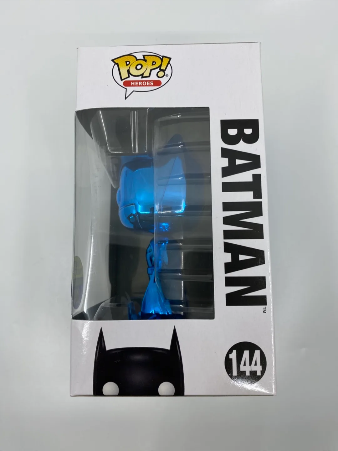 Funko Pop Batman #144 Blue Chrome SDCC Toy Tokyo 2017 image indicator(2)