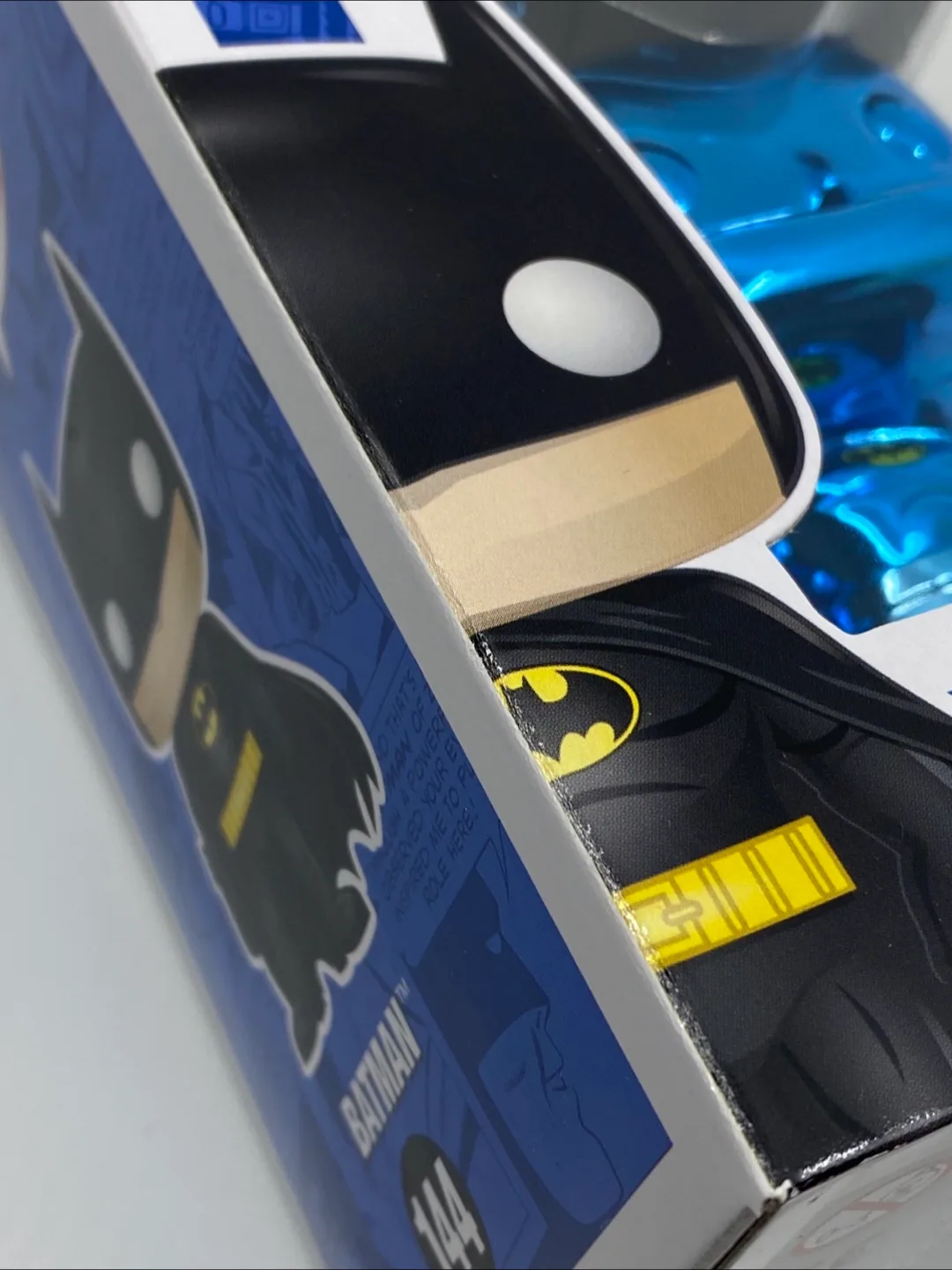 Funko Pop Batman #144 Blue Chrome SDCC Toy Tokyo 2017 image indicator(10)