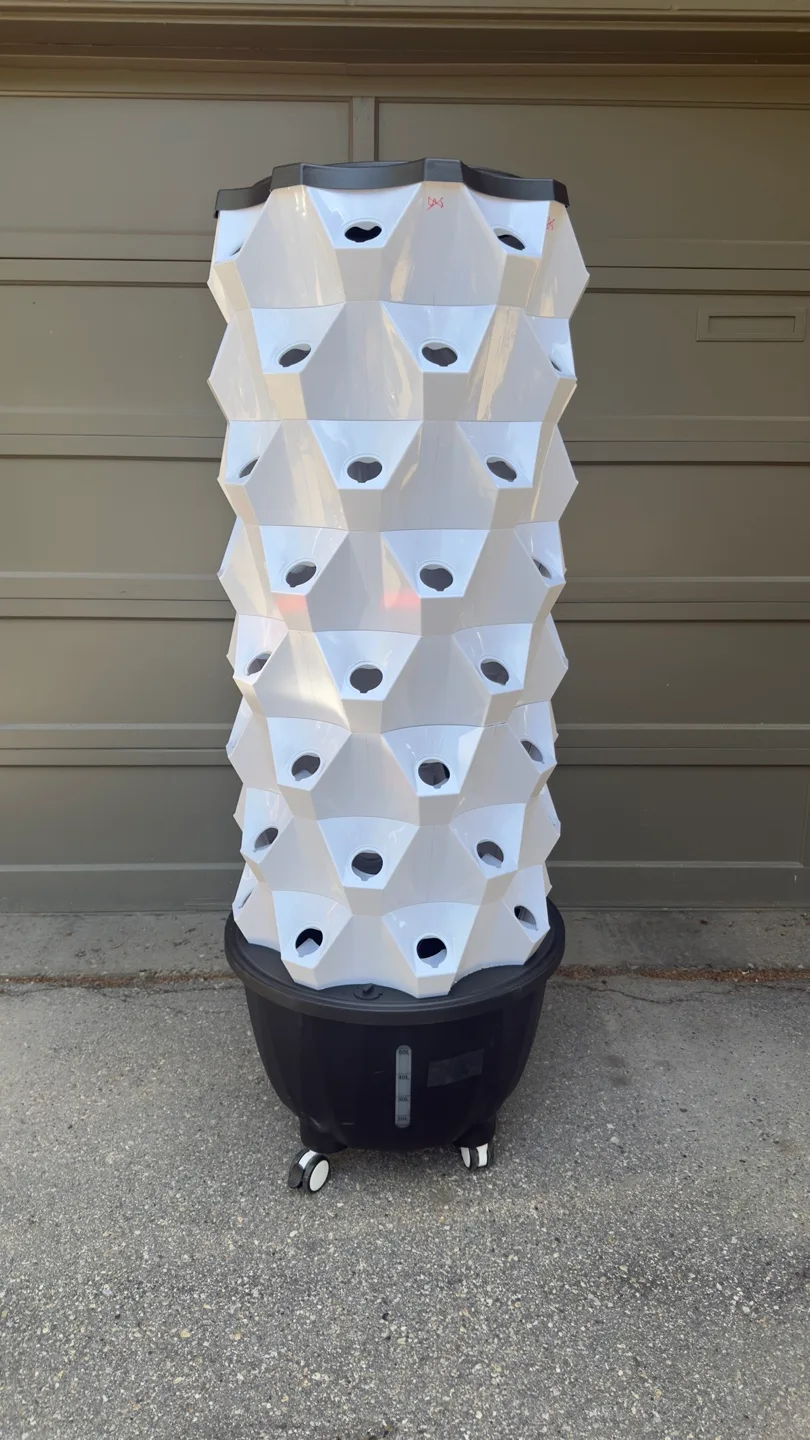 Brand New Pineapple Tower Vertical Garden Planter thumbnail