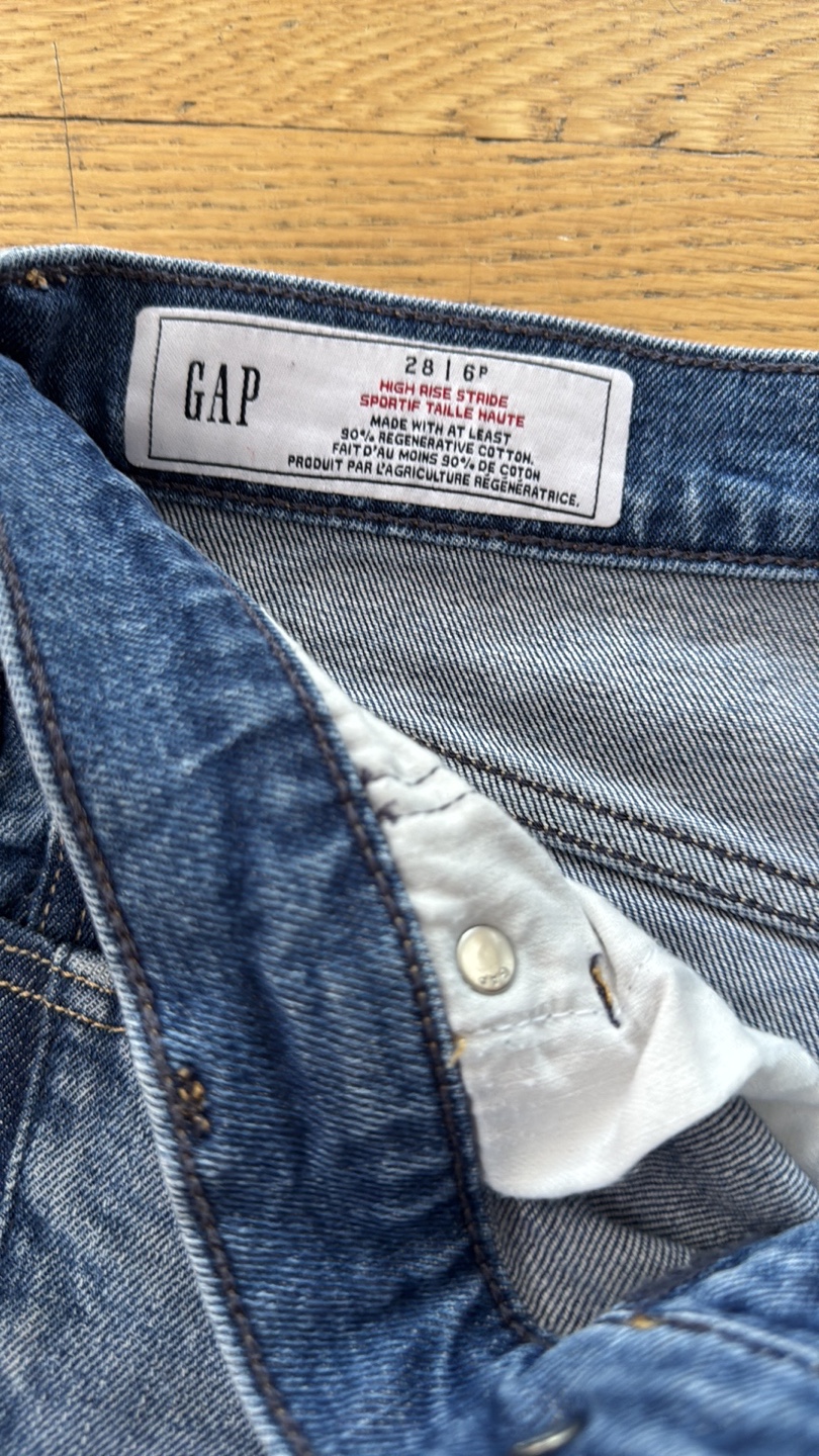 Gap High Rise Stride Jeans - Size 28 - photo 3