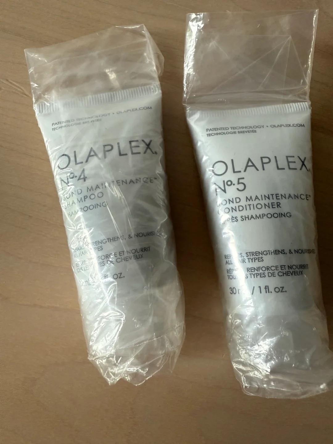 Olaplex No.4 & No.5 Bond Maintenance Shampoo & Conditioner Set image indicator(2)