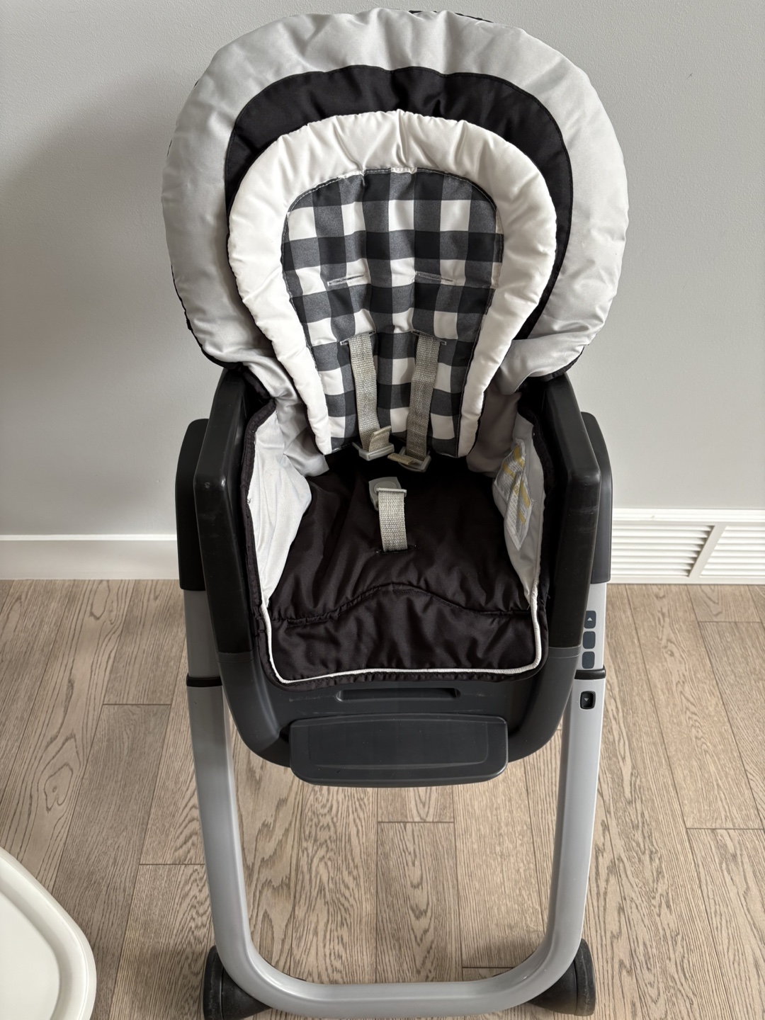 Graco DuoDiner DLX 6-in-1 Highchair - photo 4