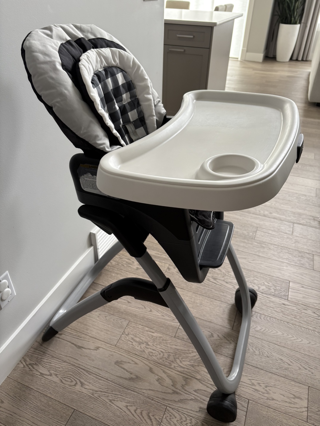 Graco DuoDiner DLX 6-in-1 Highchair - photo 2