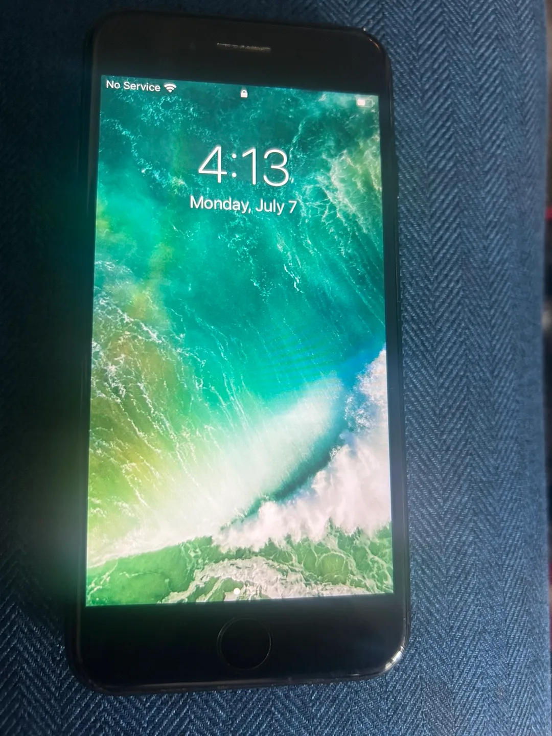 iPhone 7 - 256GB - Black- lightly used thumbnail