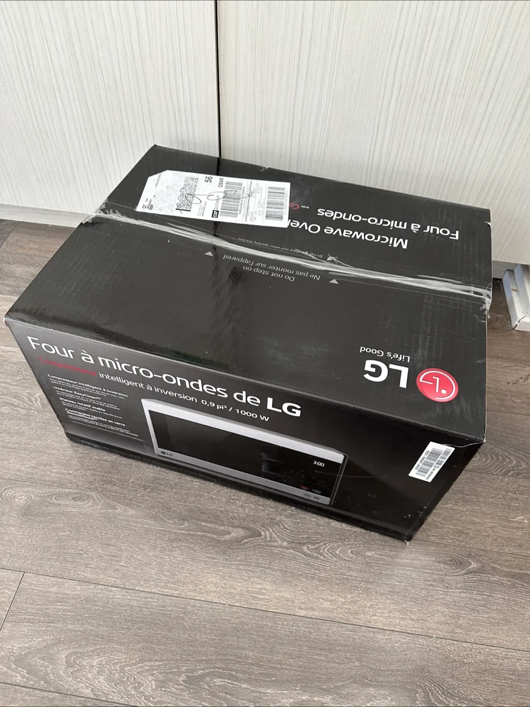 LG Smart Inverter Microwave Oven - 0.9 cu.ft image indicator(3)