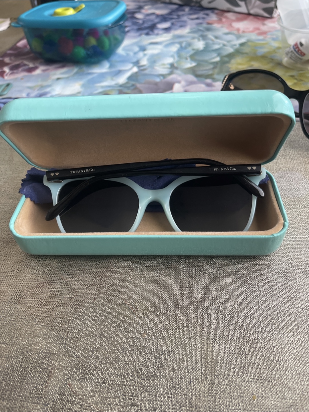Tiffany & Co. Sunglasses with Case - photo 3