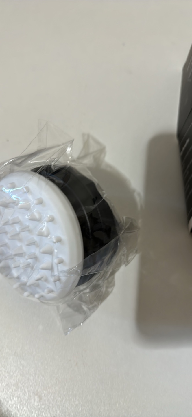 New scalp massager shampoo brush - photo 4