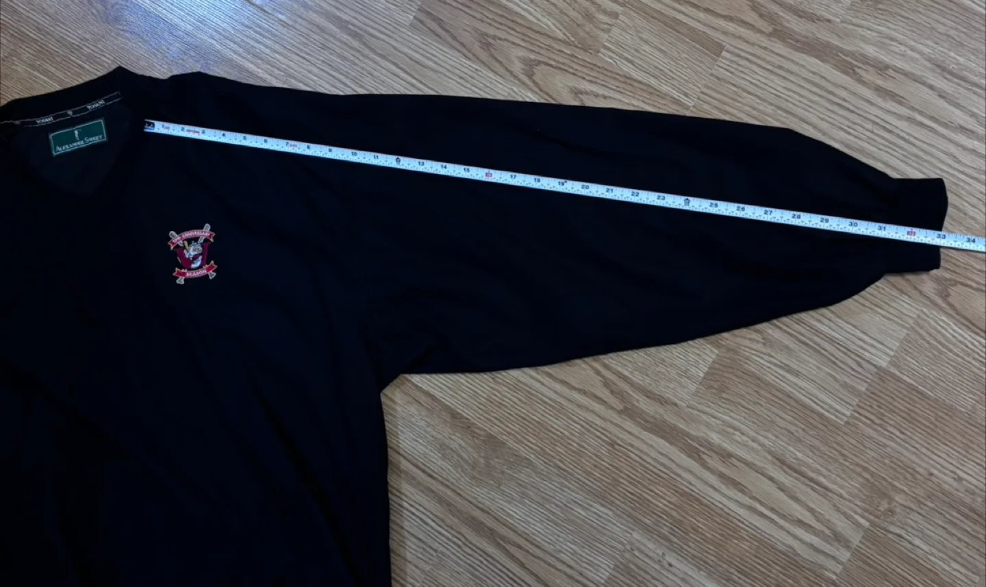 Vintage Winnipeg Goldeyes Alexander Street Tosani Pullover  (XL) image indicator(9)