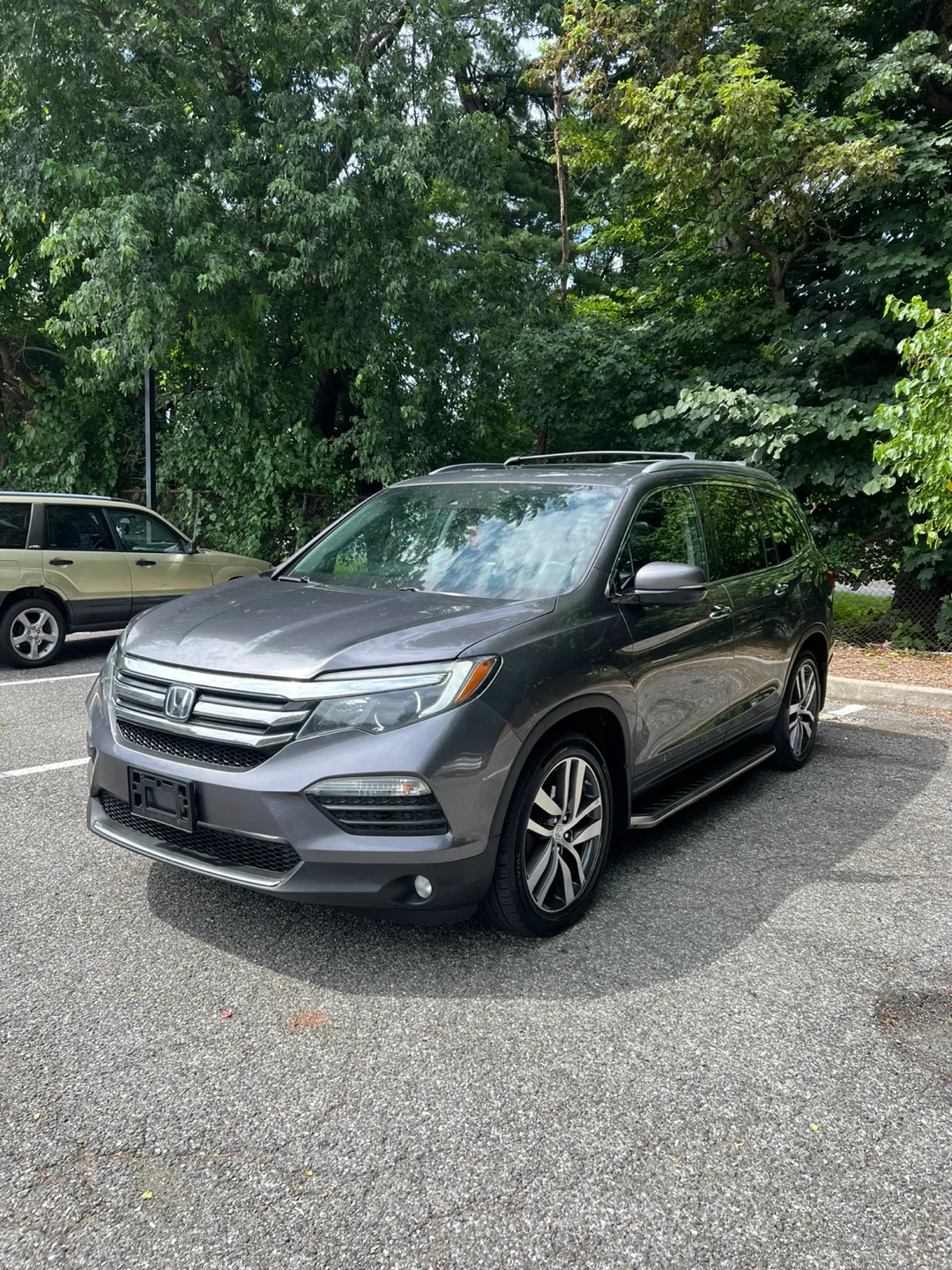2017 Honda Pilot l thumbnail
