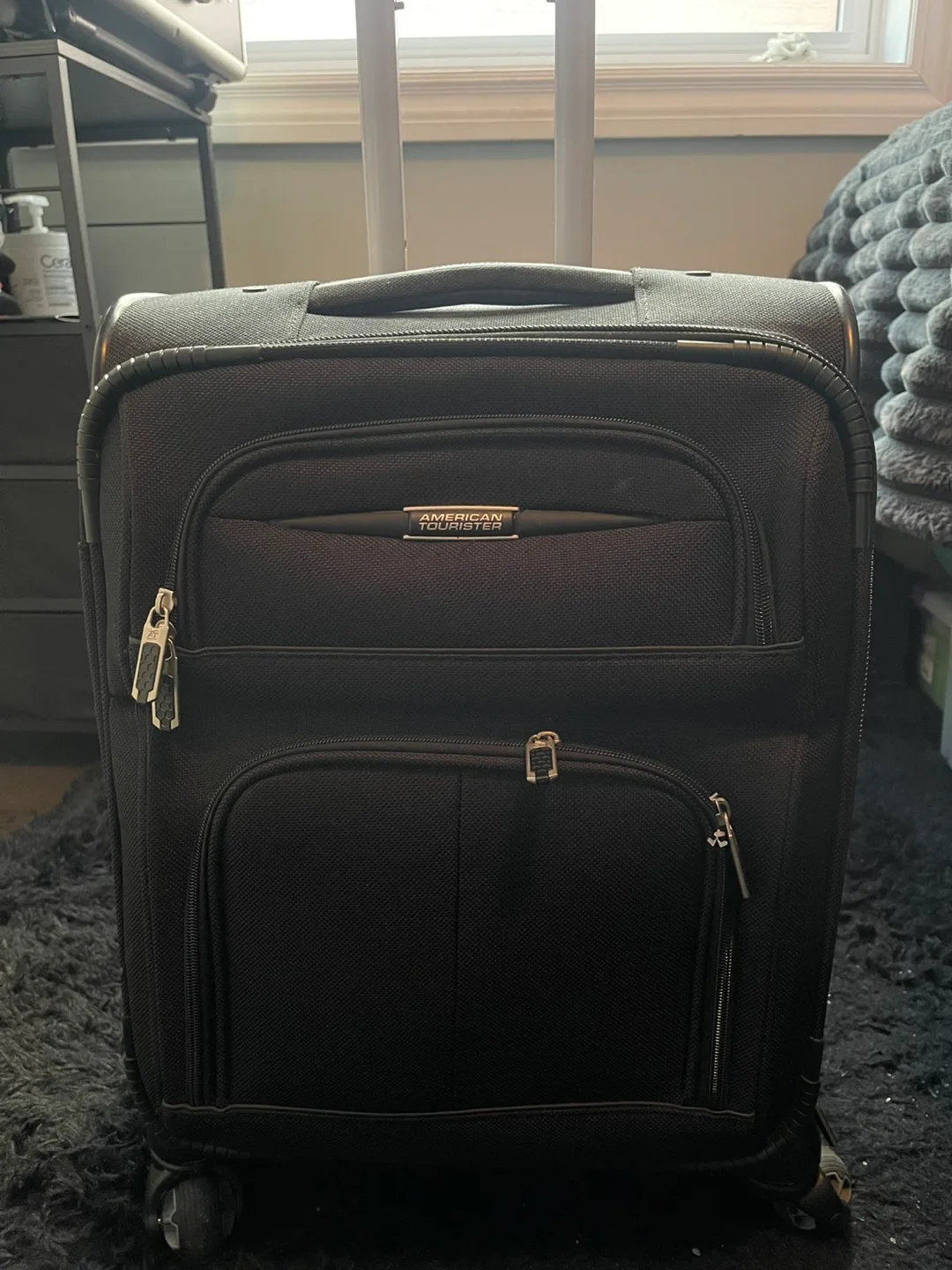 American Tourister Carry-on Suitcase thumbnail