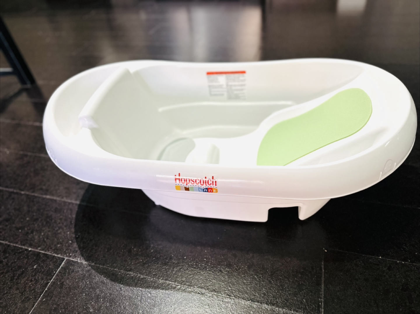 Hopscotch Lane Baby Bathtub