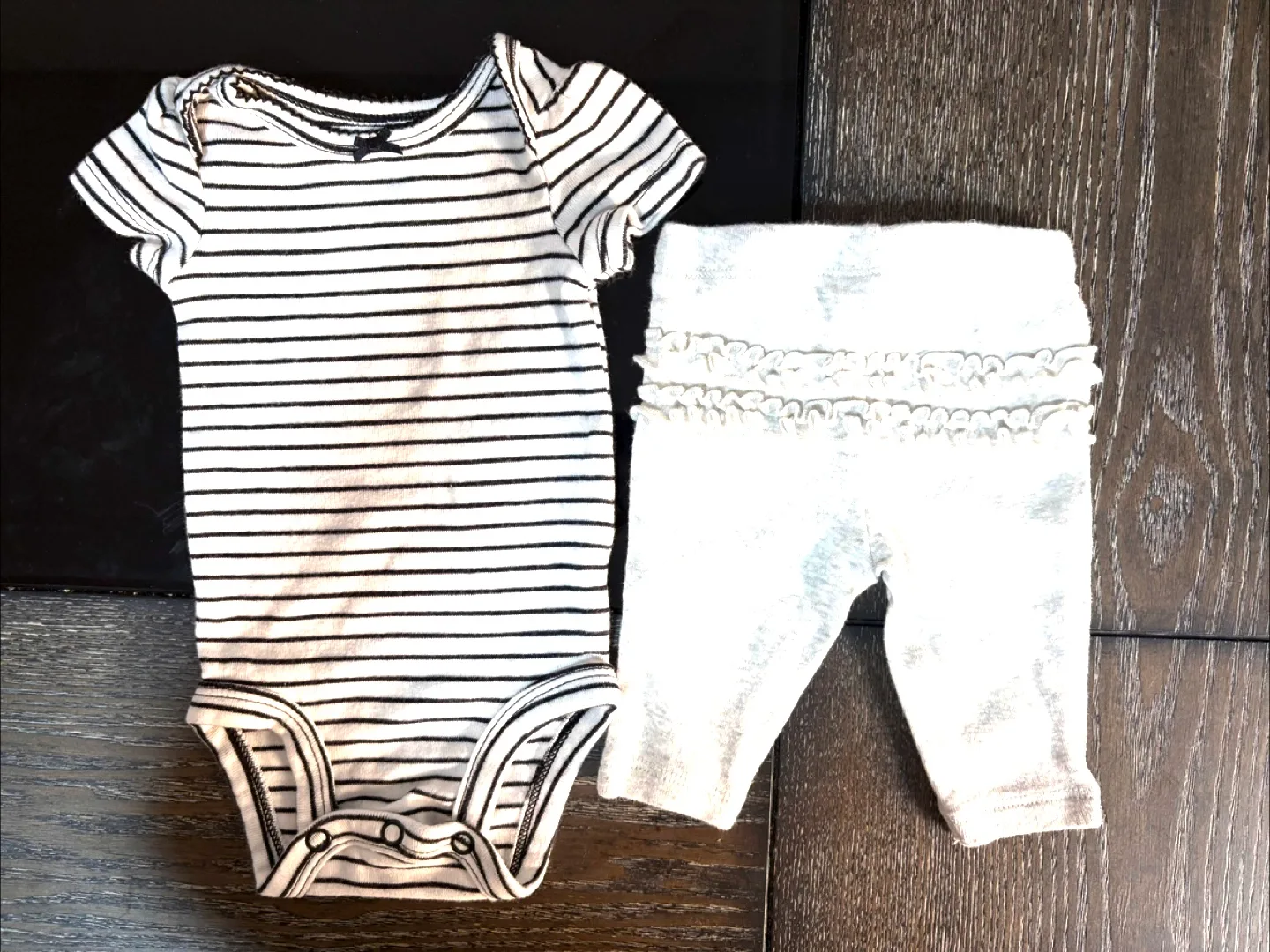Carter's Newborn Outfit thumbnail