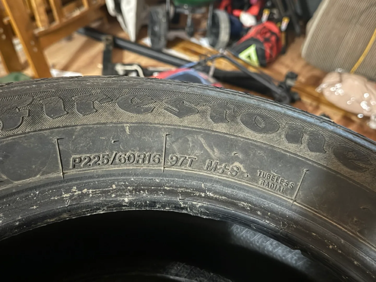 Firestone P225/60R16 Tires - Set of 5. 4 no rim, 1 w/ rim image indicator(2)