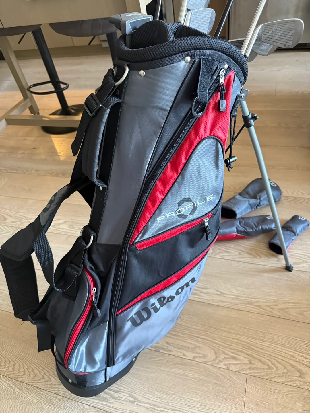 Men’s Wilson Profile Golf Club Set with Bag thumbnail