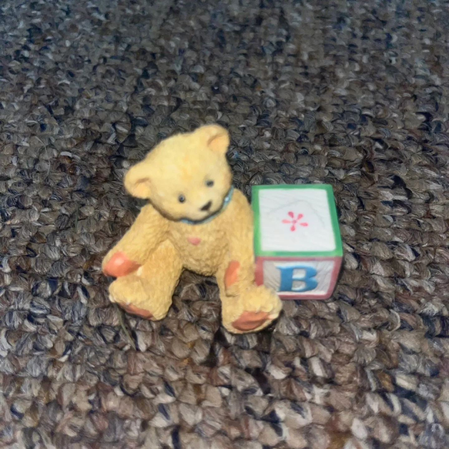 Enesco Priscilla Hillman Teddy Bear Figurine image indicator(4)