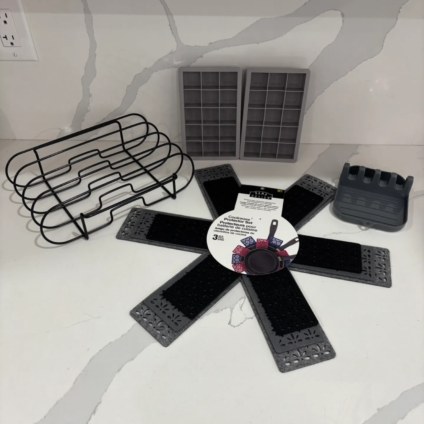 Bundle of Kitchen Items thumbnail