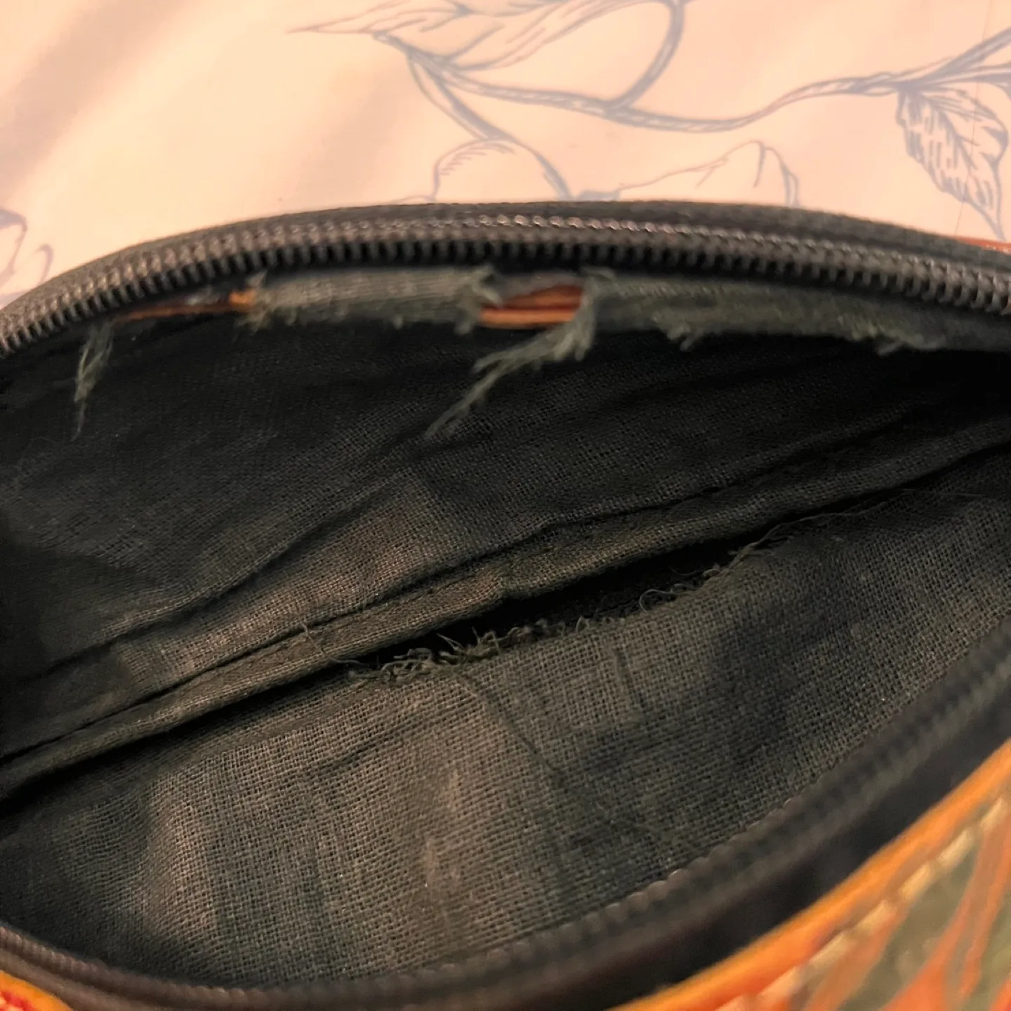 90s Vintage Leather Fanny Pack image indicator(4)